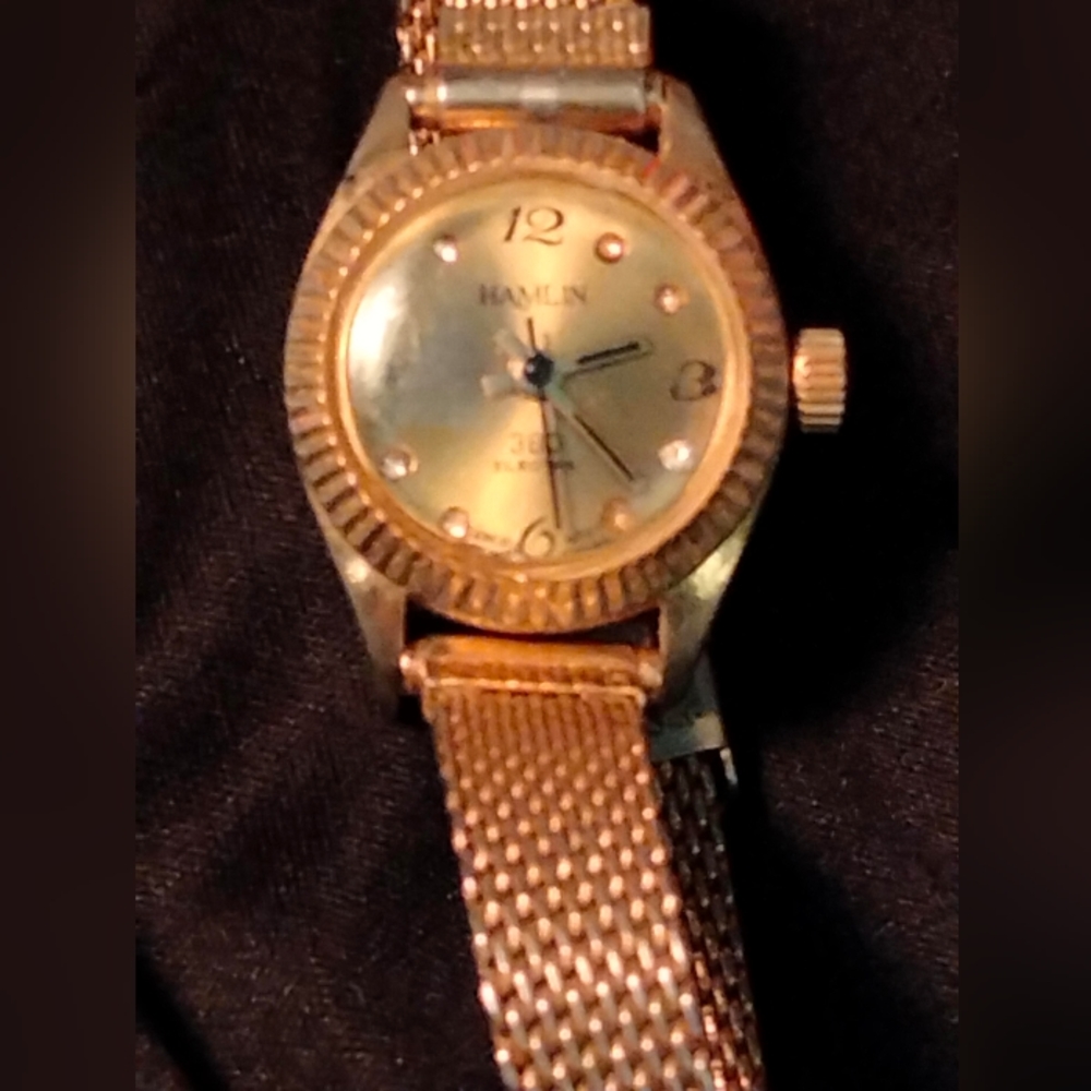 Vintage Hamlin ladies watch w/diamonds